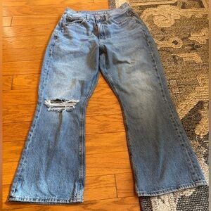 American Eagle Highest Tise 90’s Flare Jeans Womens Size 6 Short